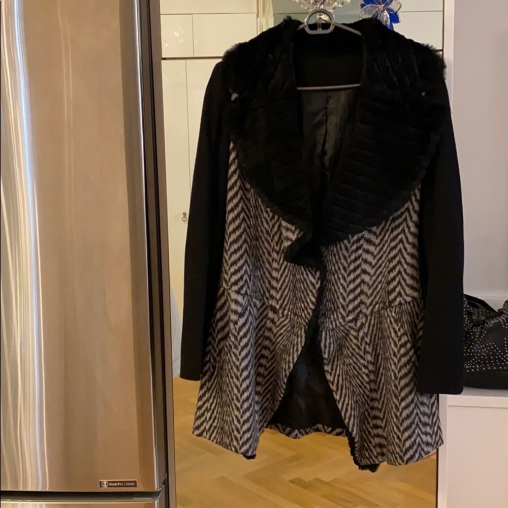 Rabbit fur trim jacket for Autumn/ Winter!